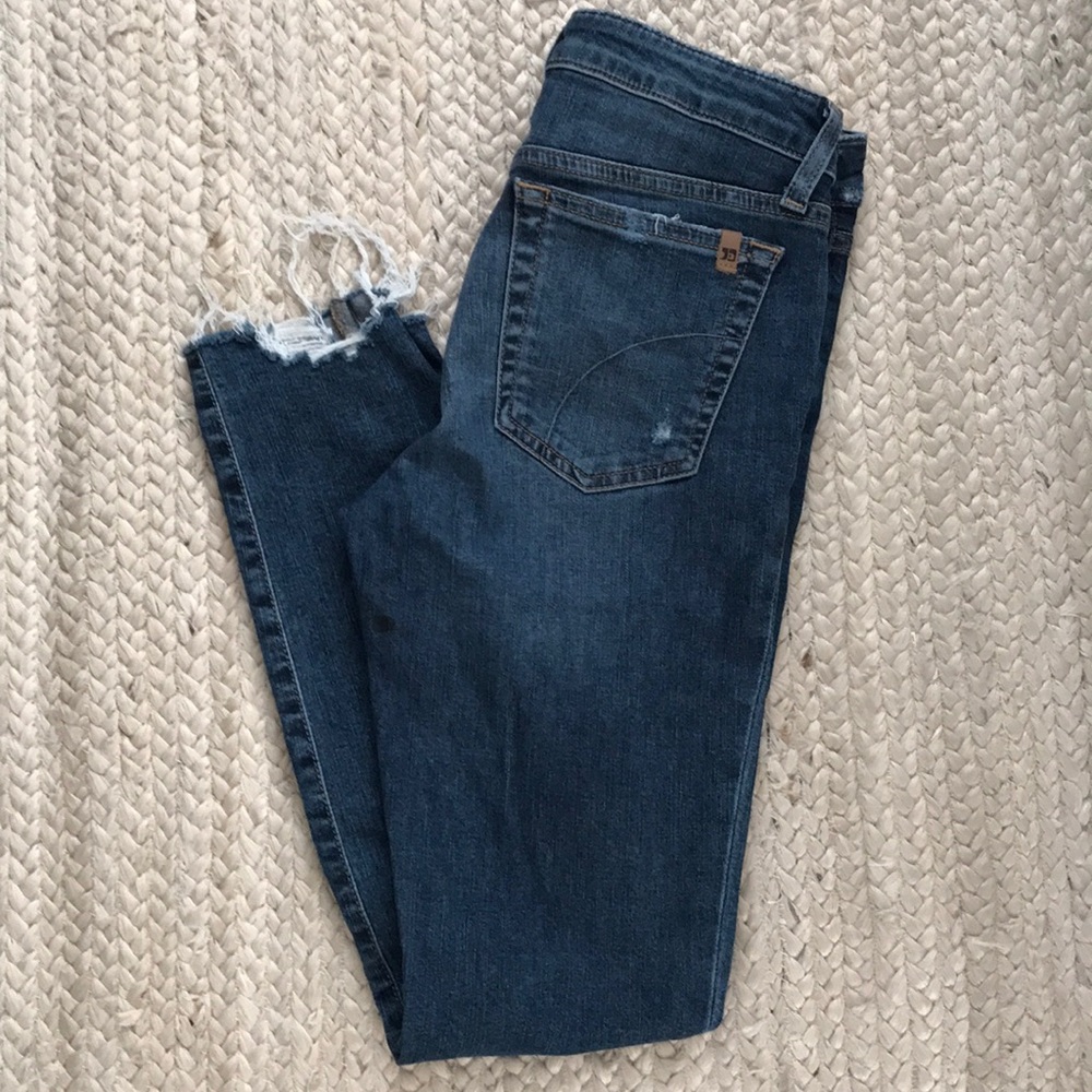 Joes Jeans w/ Chewed Hem!